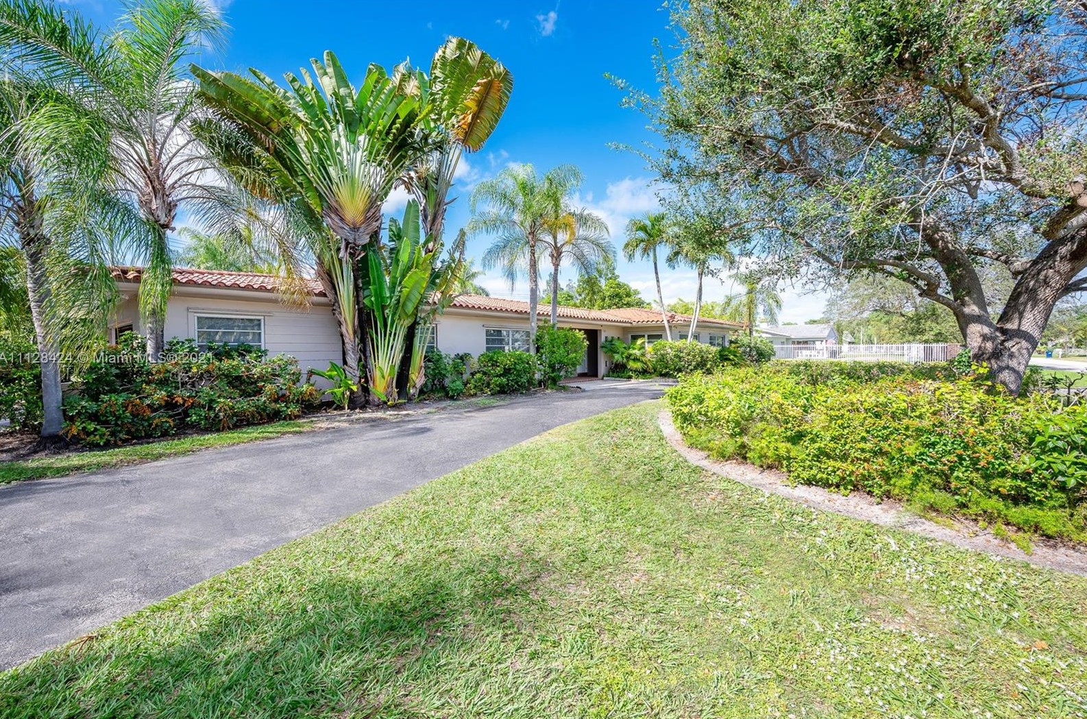 7150 77th Pl, Miami, FL 33143-2718