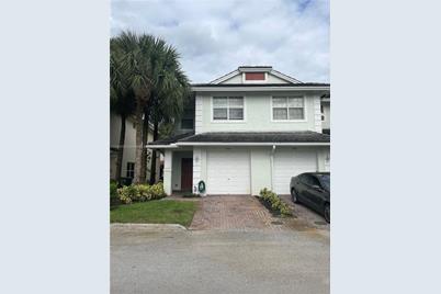 2983 NW 30th Pl - Photo 1