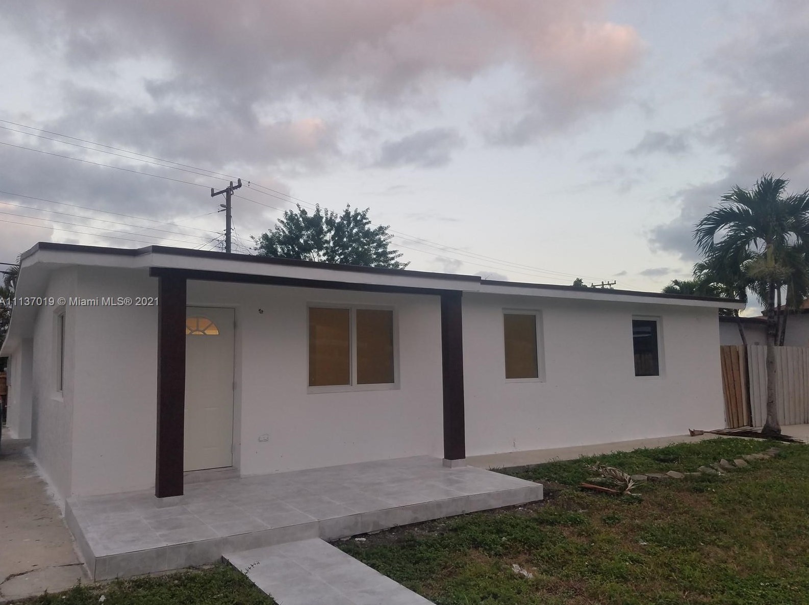 4141 112th Ave, Miami, FL 33165-4775