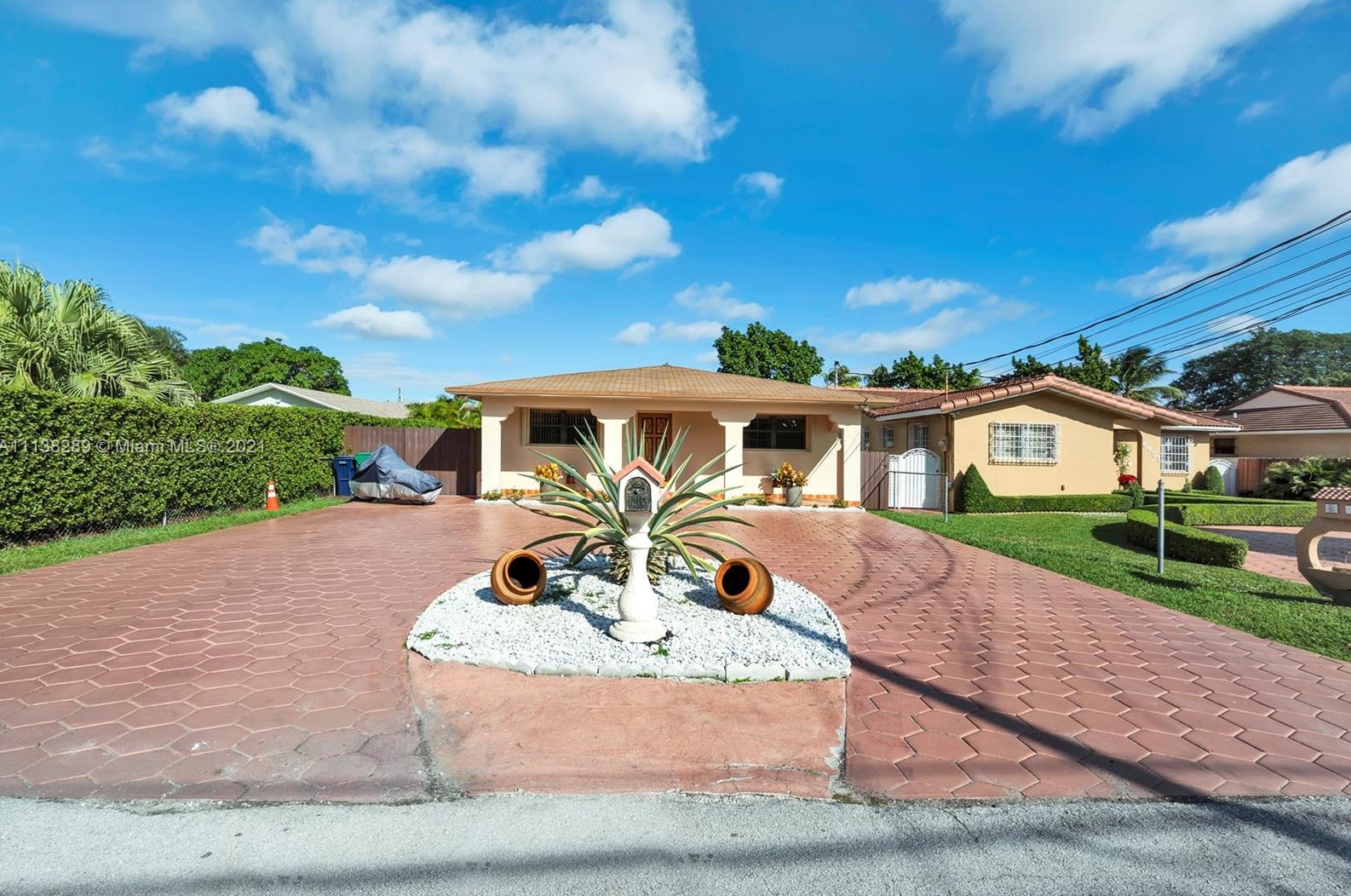 6455 35th St, Miami, FL 33155-3959