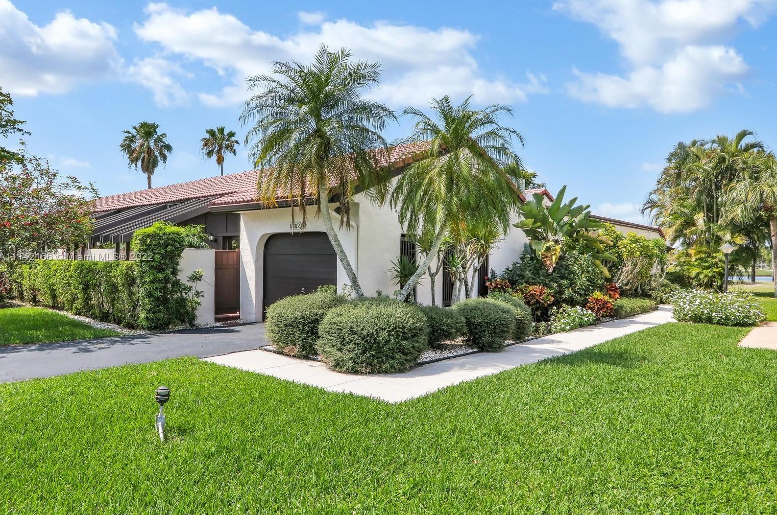 8202 Casa Del Lago, Boca Raton, FL 33433-2102