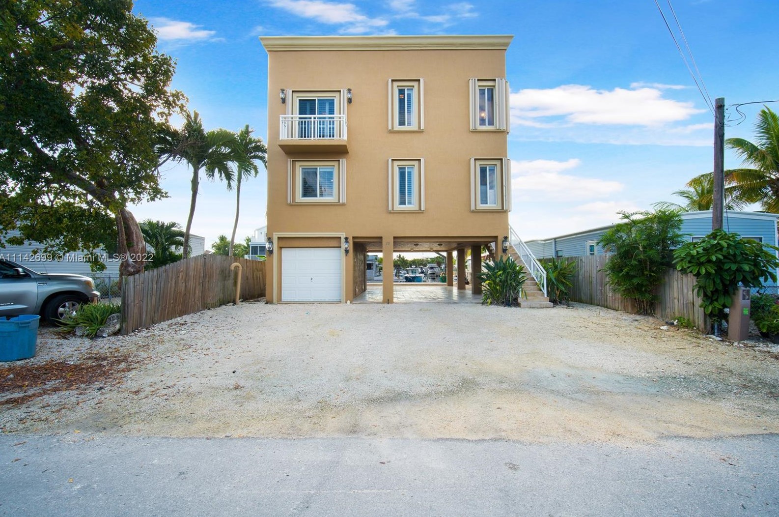 15 Eagle Dr, Key Largo, FL 33037