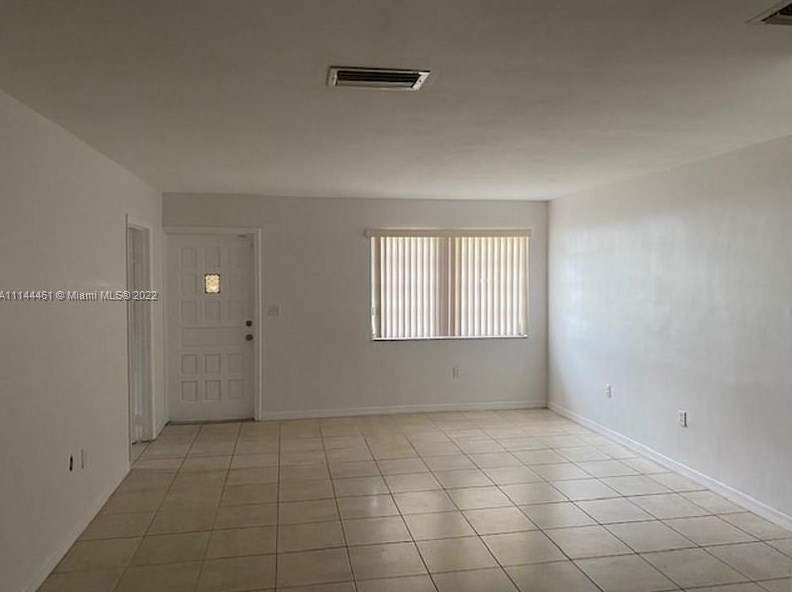 6880 Scott St, Hollywood, FL 33024-3816
