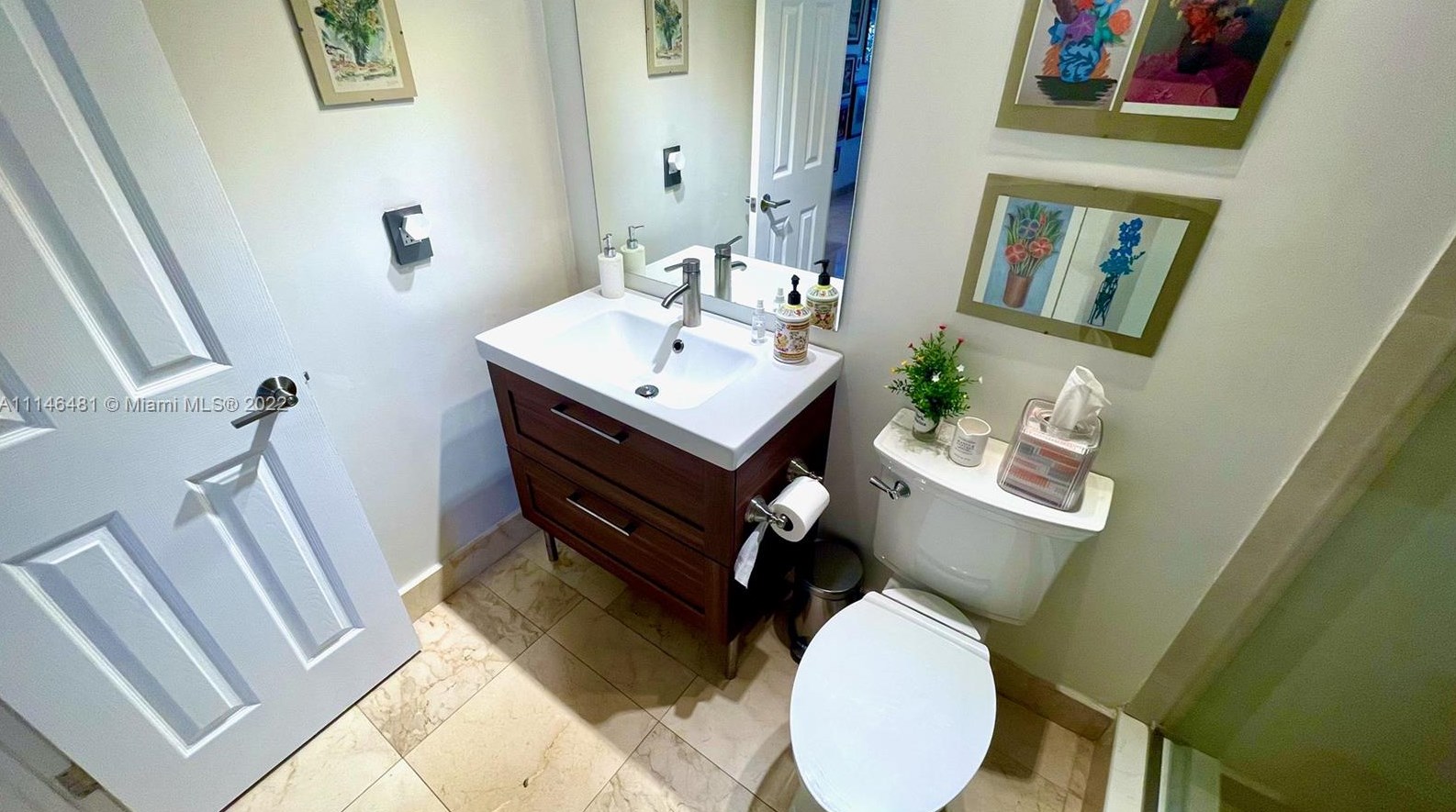 281 Hollybrook Dr, Hollywood FL  33025-1221 exterior