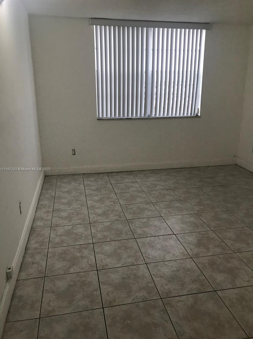 4450 79th Ave, Miami, FL 33166-6309