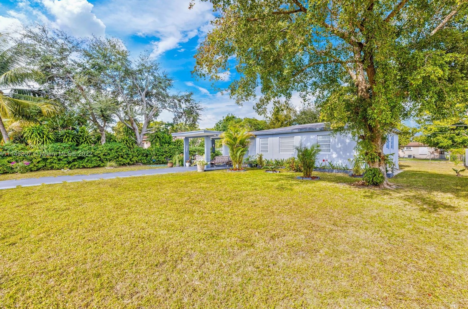 1575 129th St, Miami, FL 33161-5225