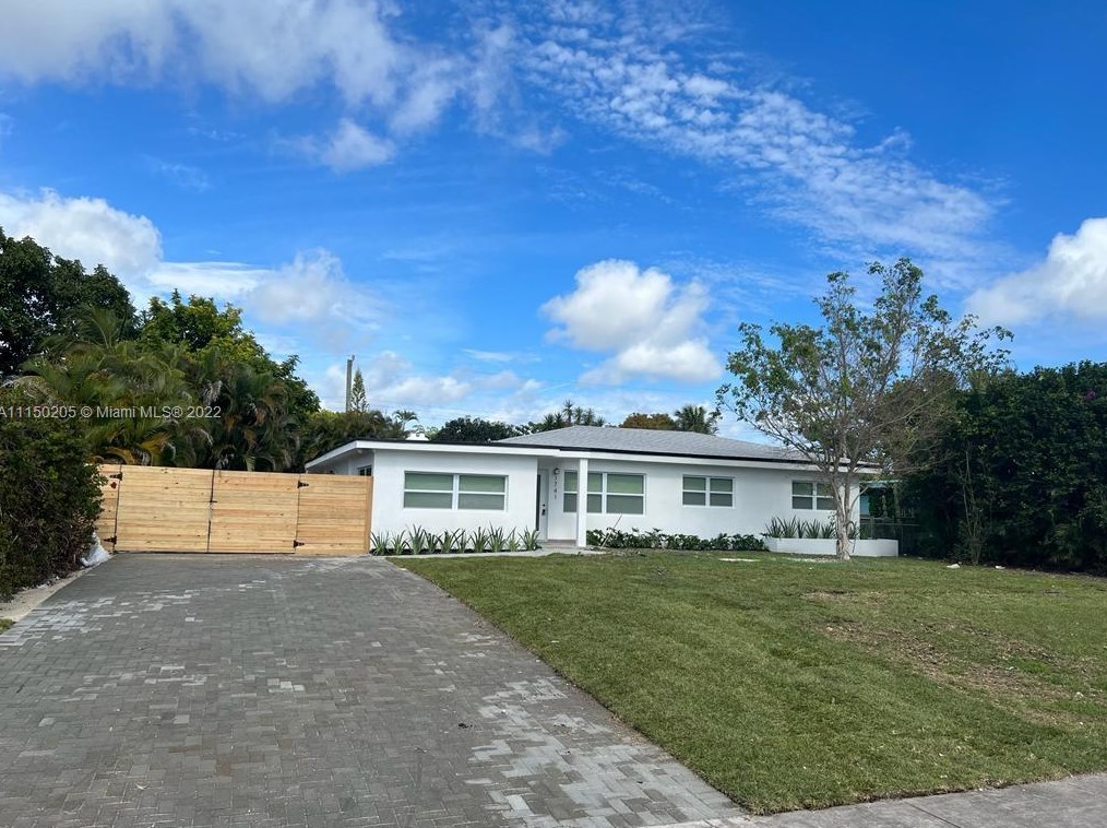 1741 170th St, Miami, FL 33162-3007