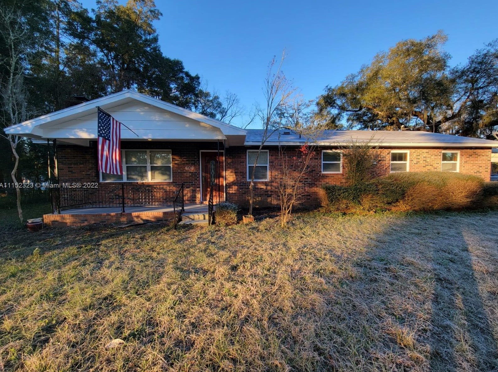 606 Reynolds Street Nw, Branford, FL 32008