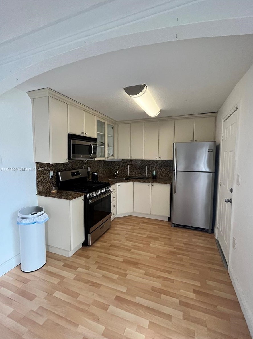 3245 Virginia St #30, Miami, FL 33133