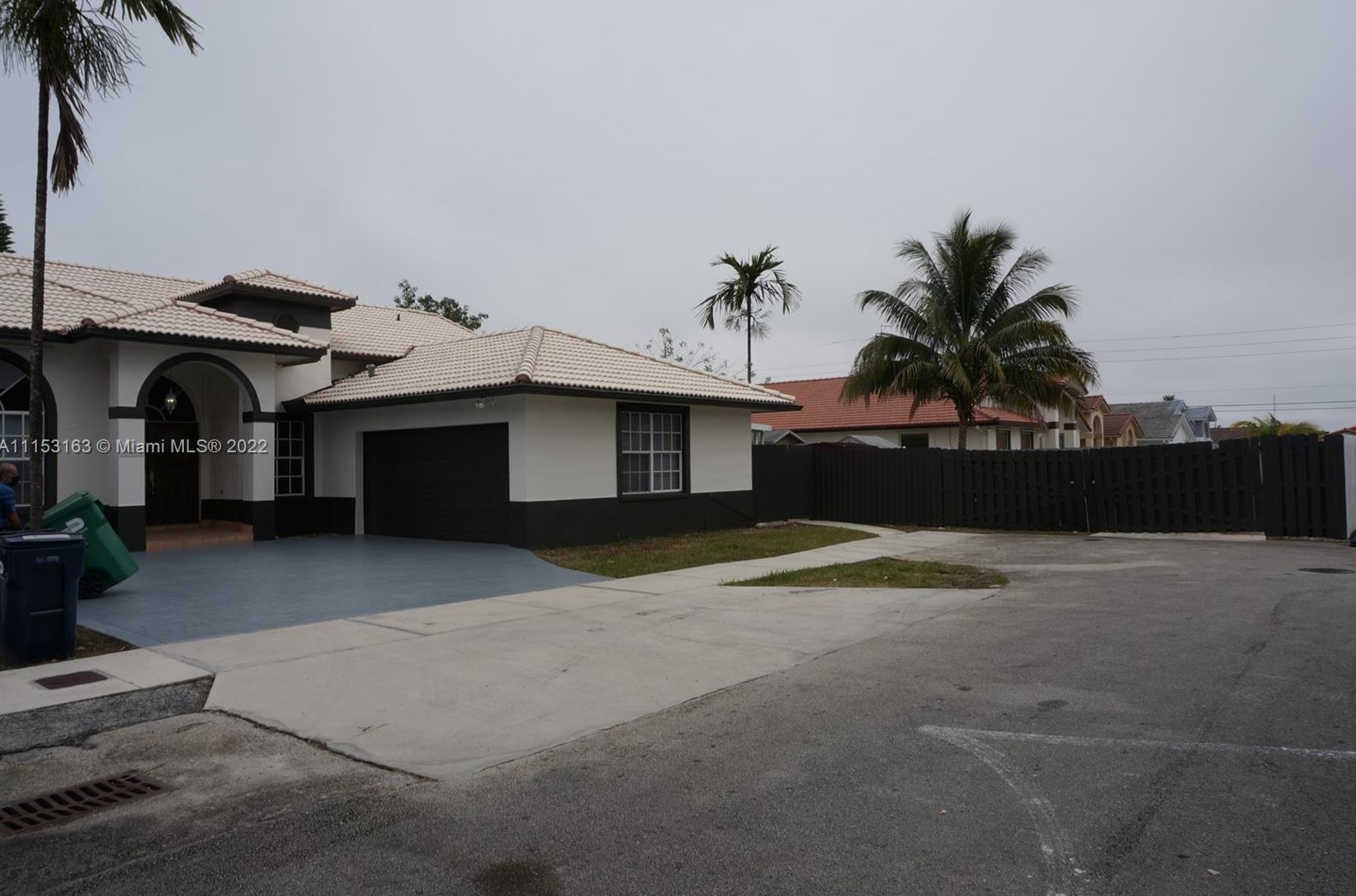 14253 9th Ter, Miami, FL 33184-3084