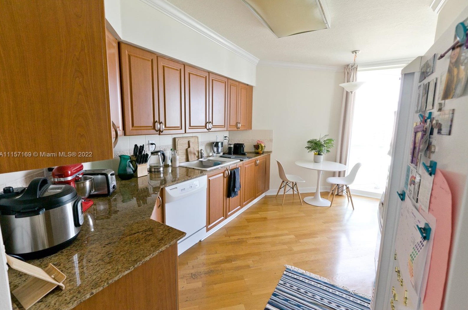 3370 190th St, Miami FL  33180-3048 exterior