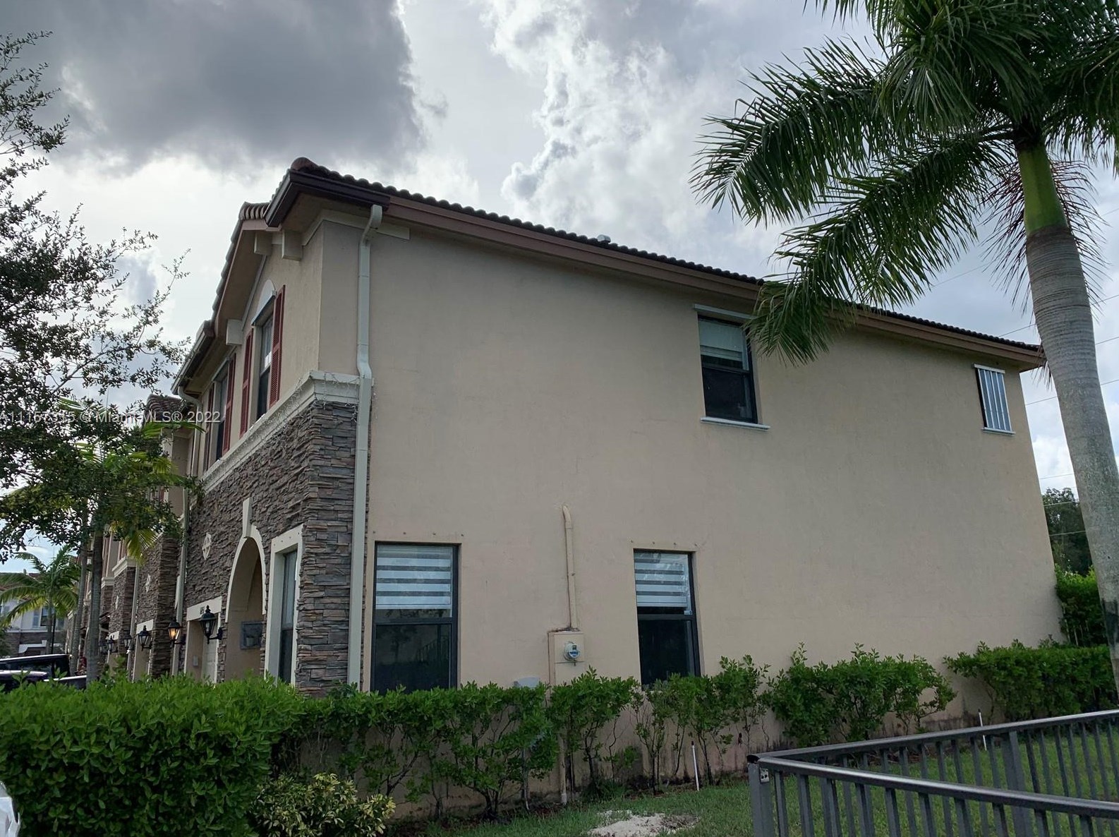 16451 42nd Ter, Miami, FL 33185-4572