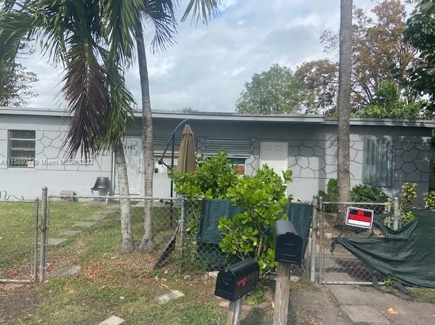 12101 215th St, Miami, FL 33177-5954