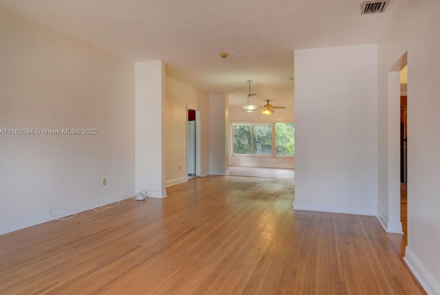 212 Ponce De Leon Blvd, Miami FL  33134-1832 exterior