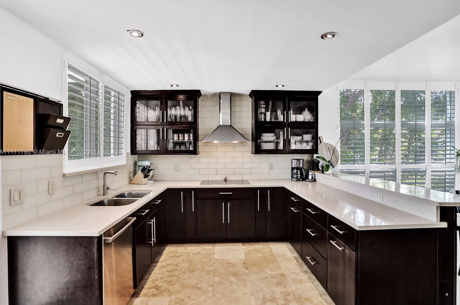 110 Woodcrest Ln, Miami, FL 33149-1305