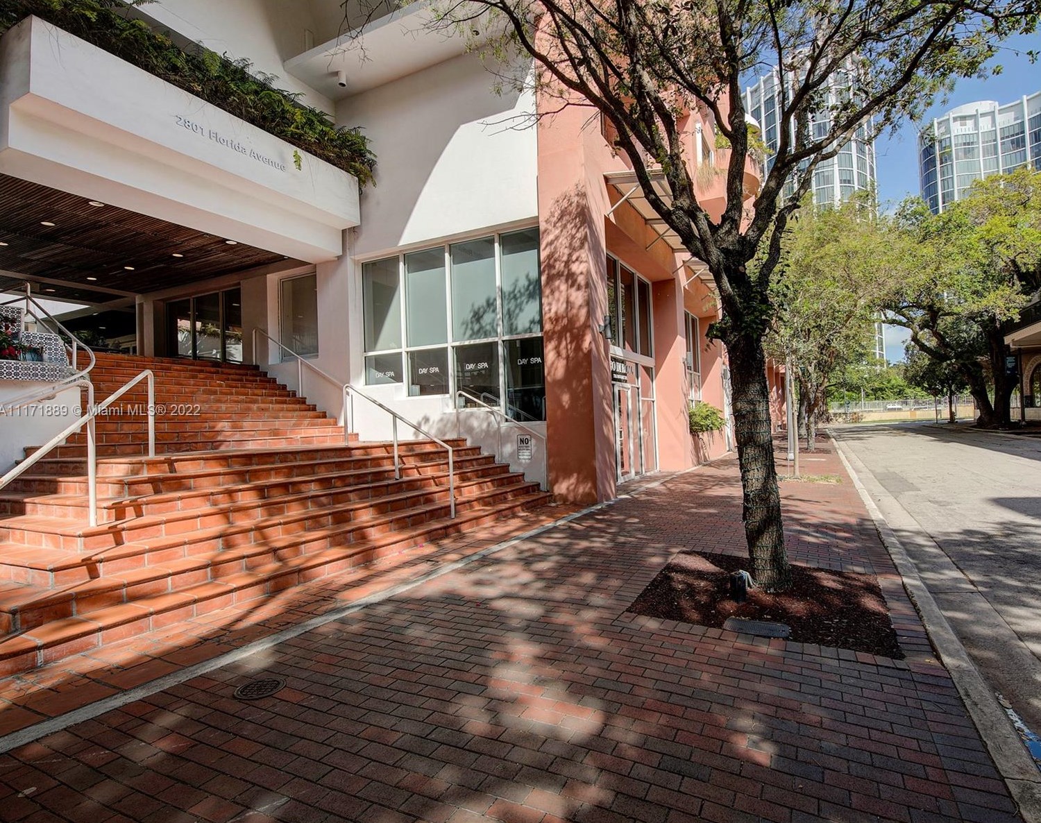 2801 Florida Ave, Miami, FL 33133-1905