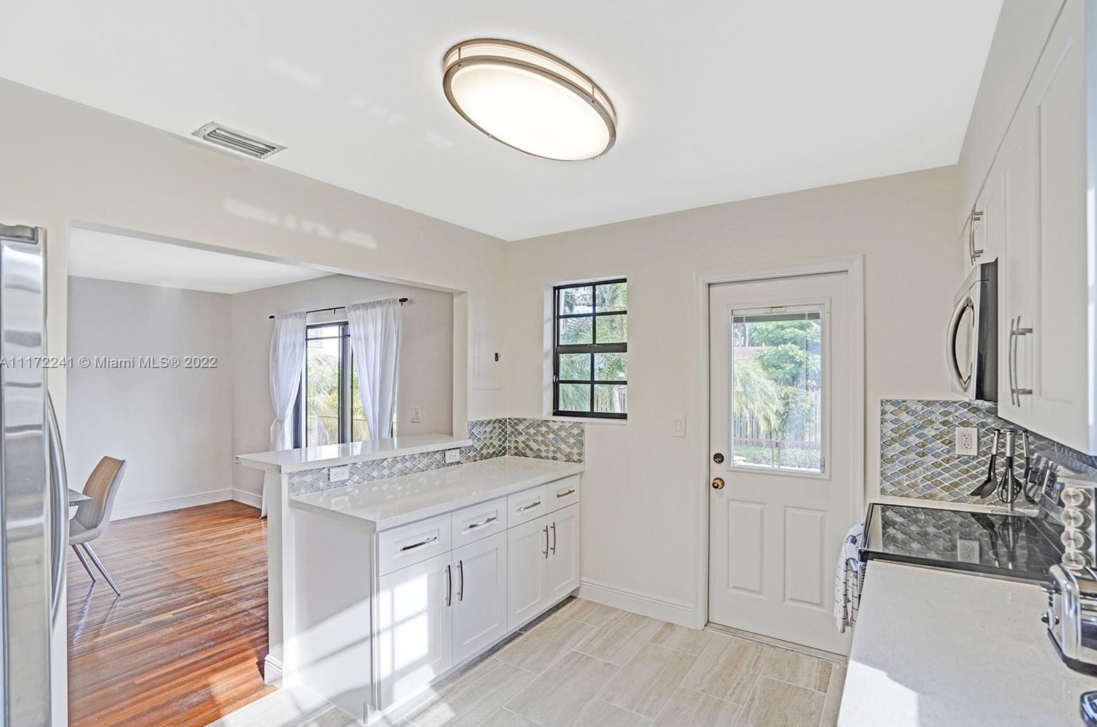 1318 Tyler St, Hollywood FL 33020-5251 exterior