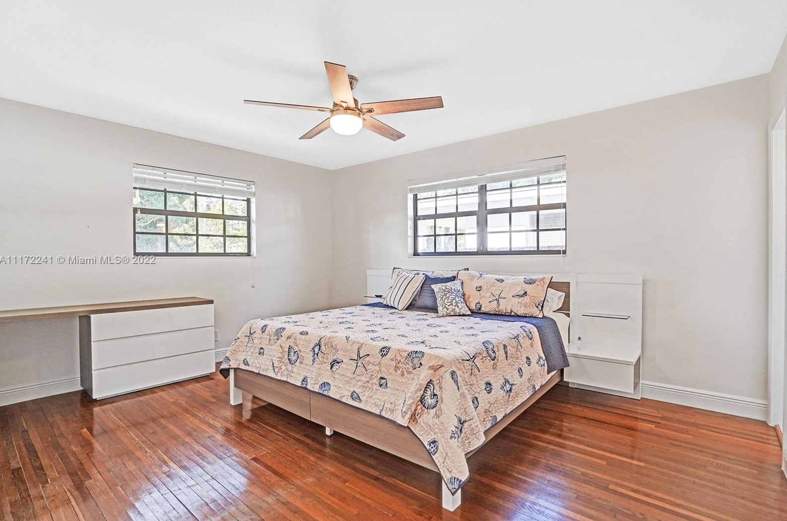 1318 Tyler St, Hollywood FL 33020-5251 exterior