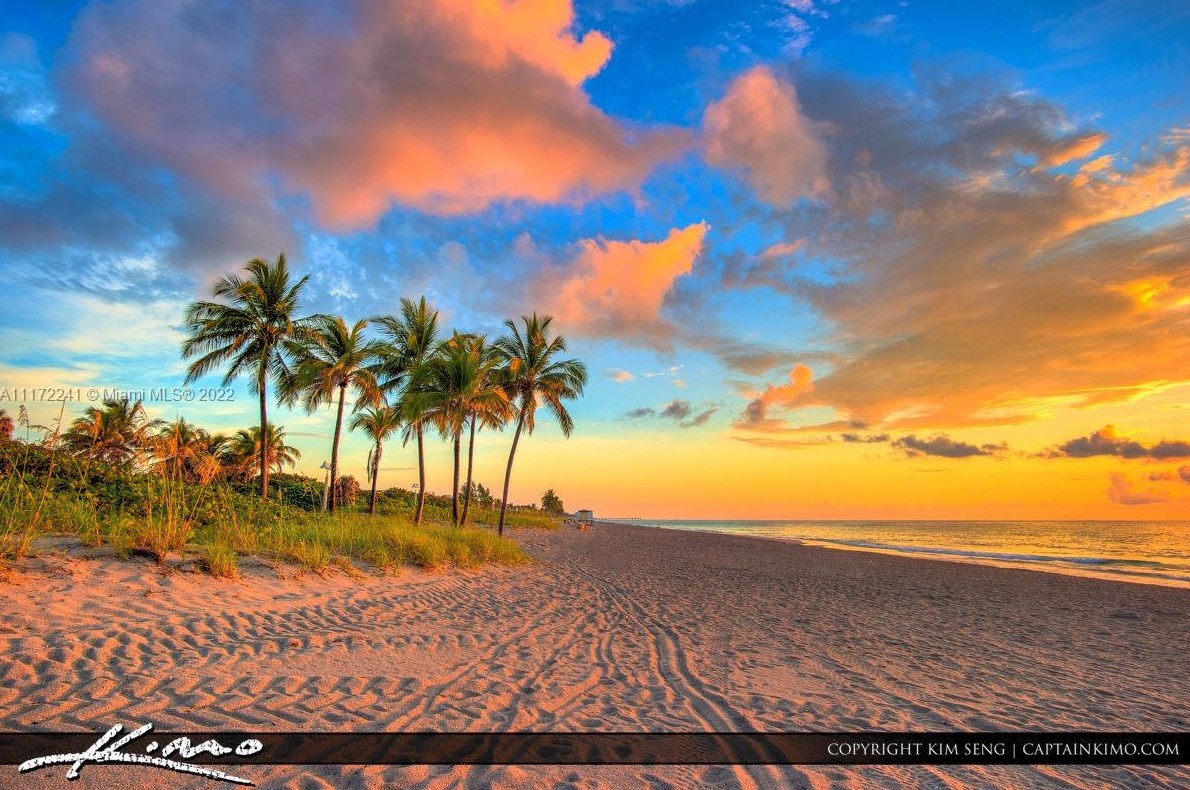 1318 Tyler St, Hollywood FL 33020-5251 exterior