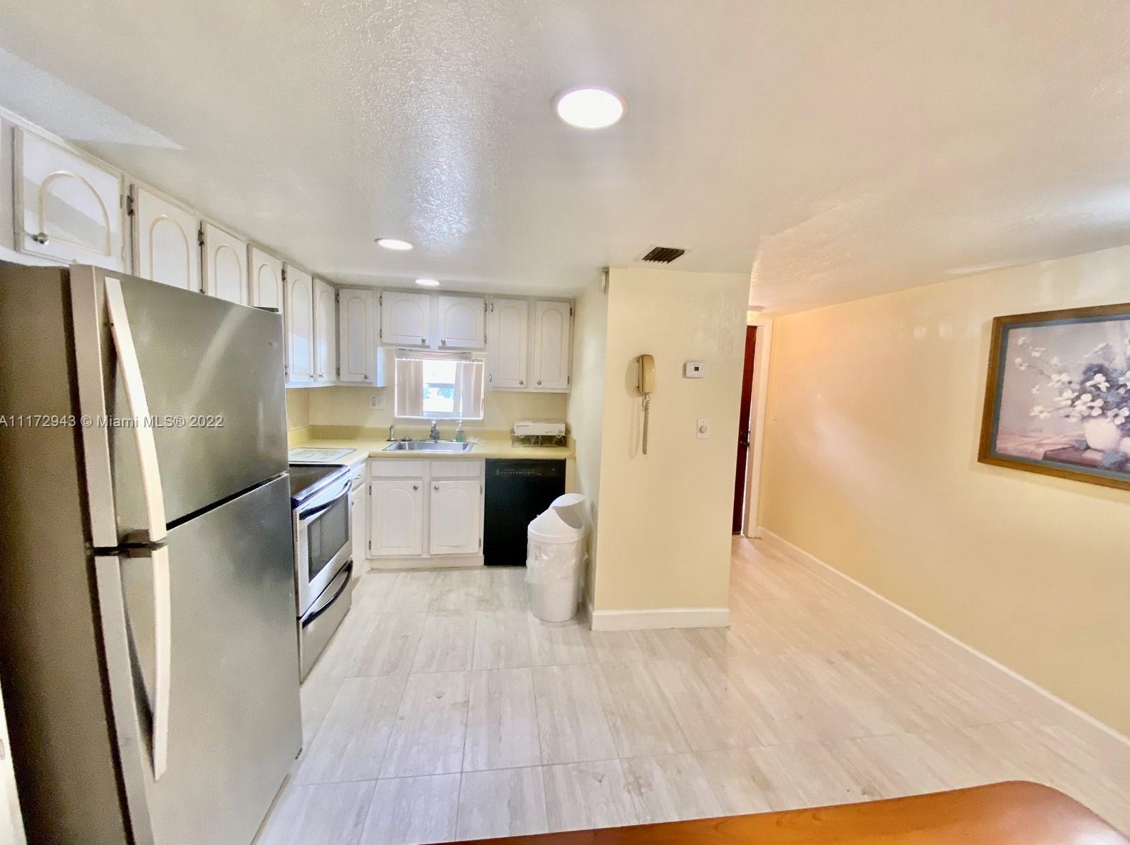 671 S Hollybrook Dr #104, Hollywood, FL 33025