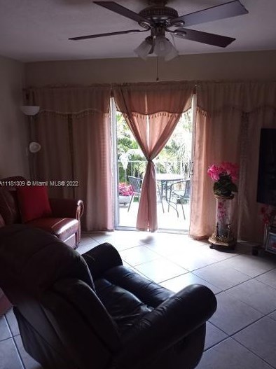 130 87th Ave, Miami, FL 33172-4504