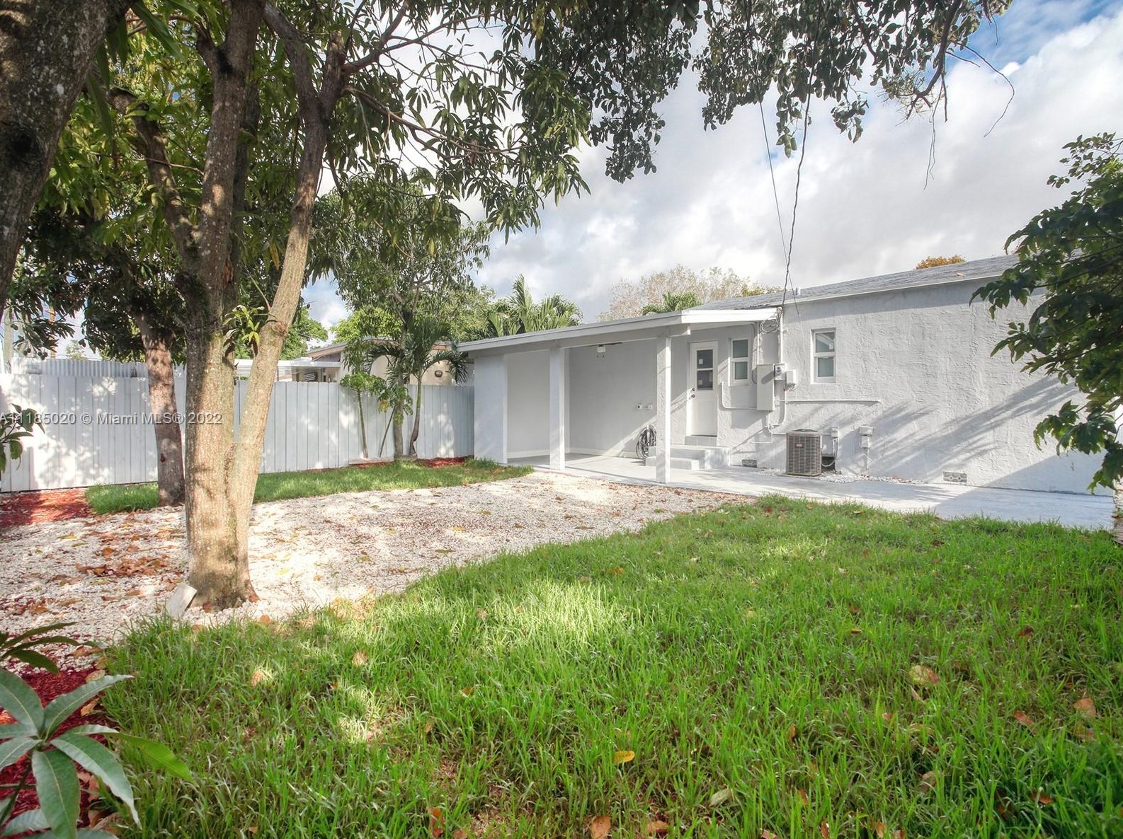 5420 7th St, Miami FL  33134-1162 exterior