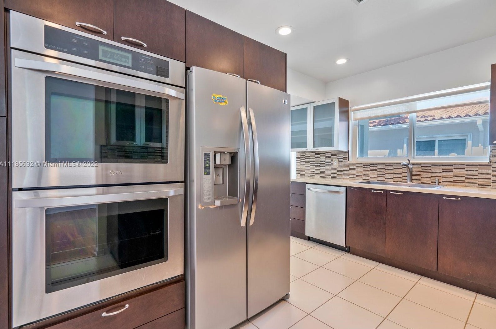 440 Dilido Dr, Miami FL  33139-1272 exterior