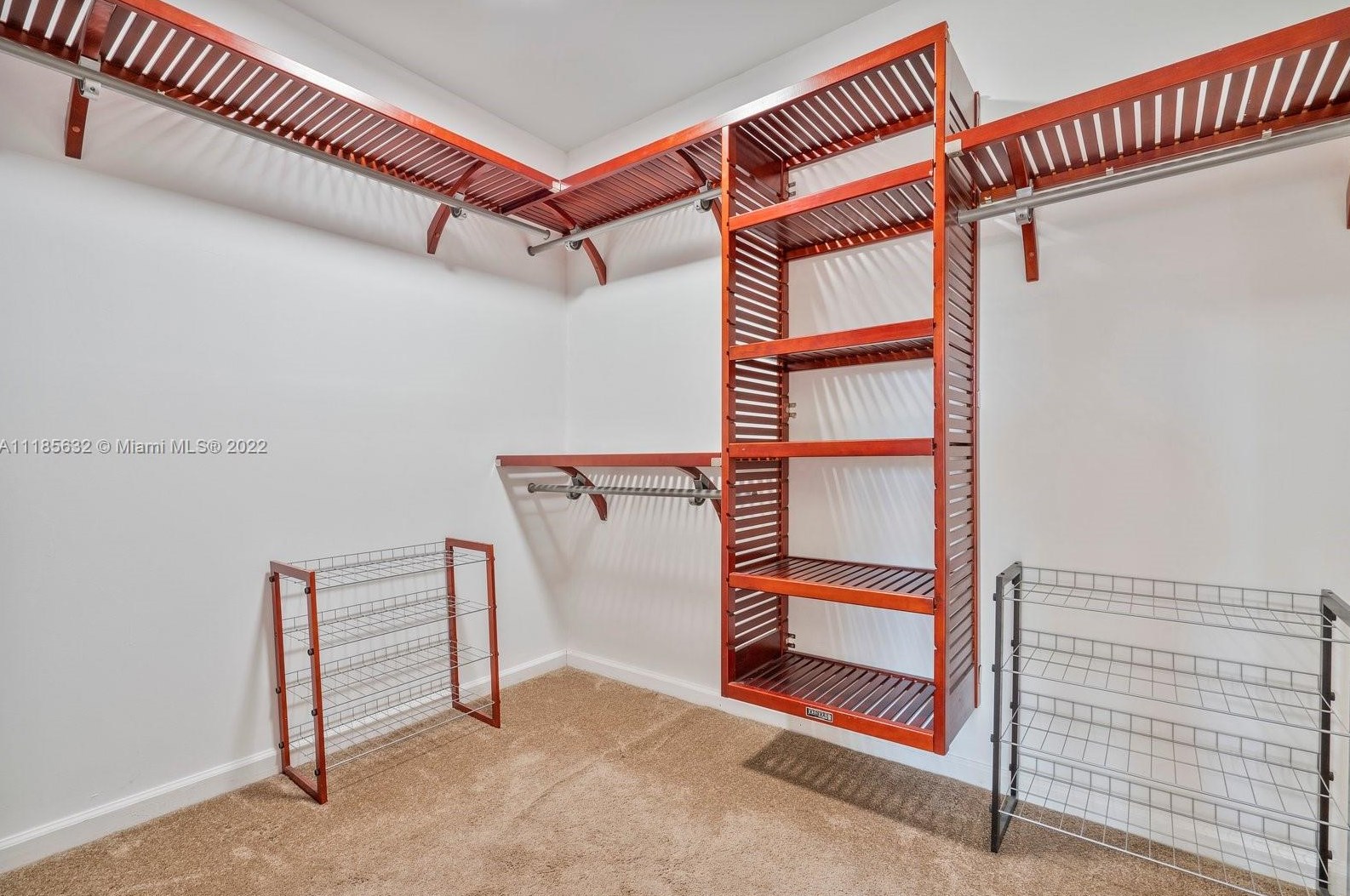 440 Dilido Dr, Miami FL  33139-1272 exterior