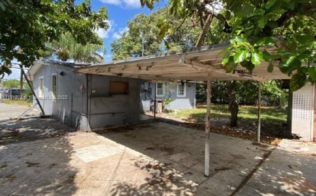 3200 87th St, Miami, FL 33147-3714