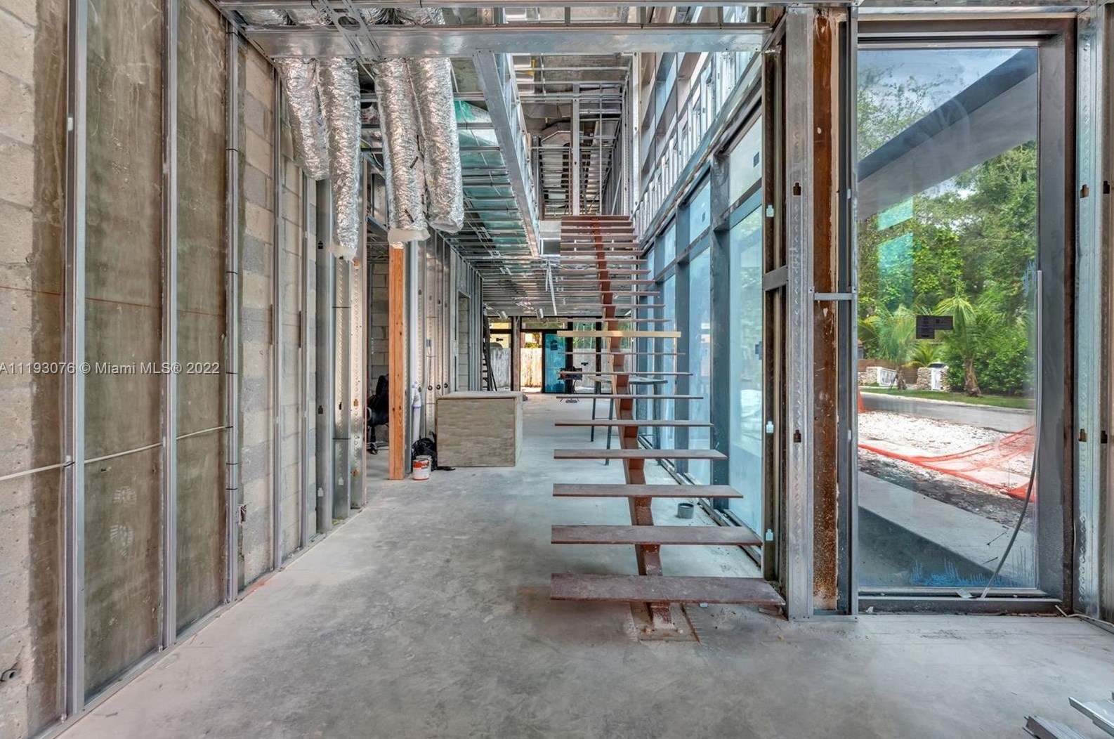 2459 Lincoln Ave, Miami FL  33133-3963 exterior