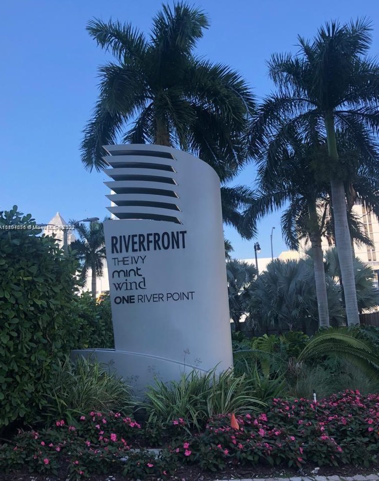 350 S Miami Ave #3015, Miami, FL 33130