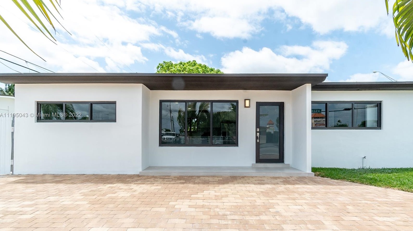 1590 W 53rd Terrace, Hialeah, FL 33012