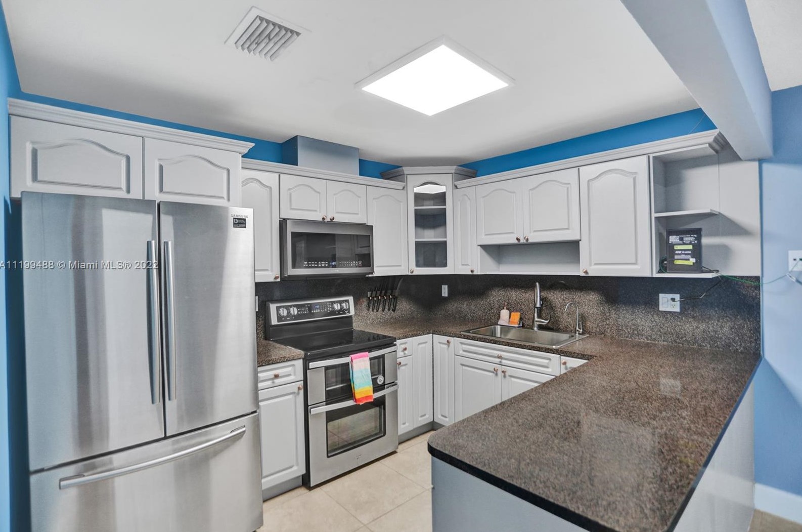 13378 2nd Ter, Miami FL 33126-5205 exterior