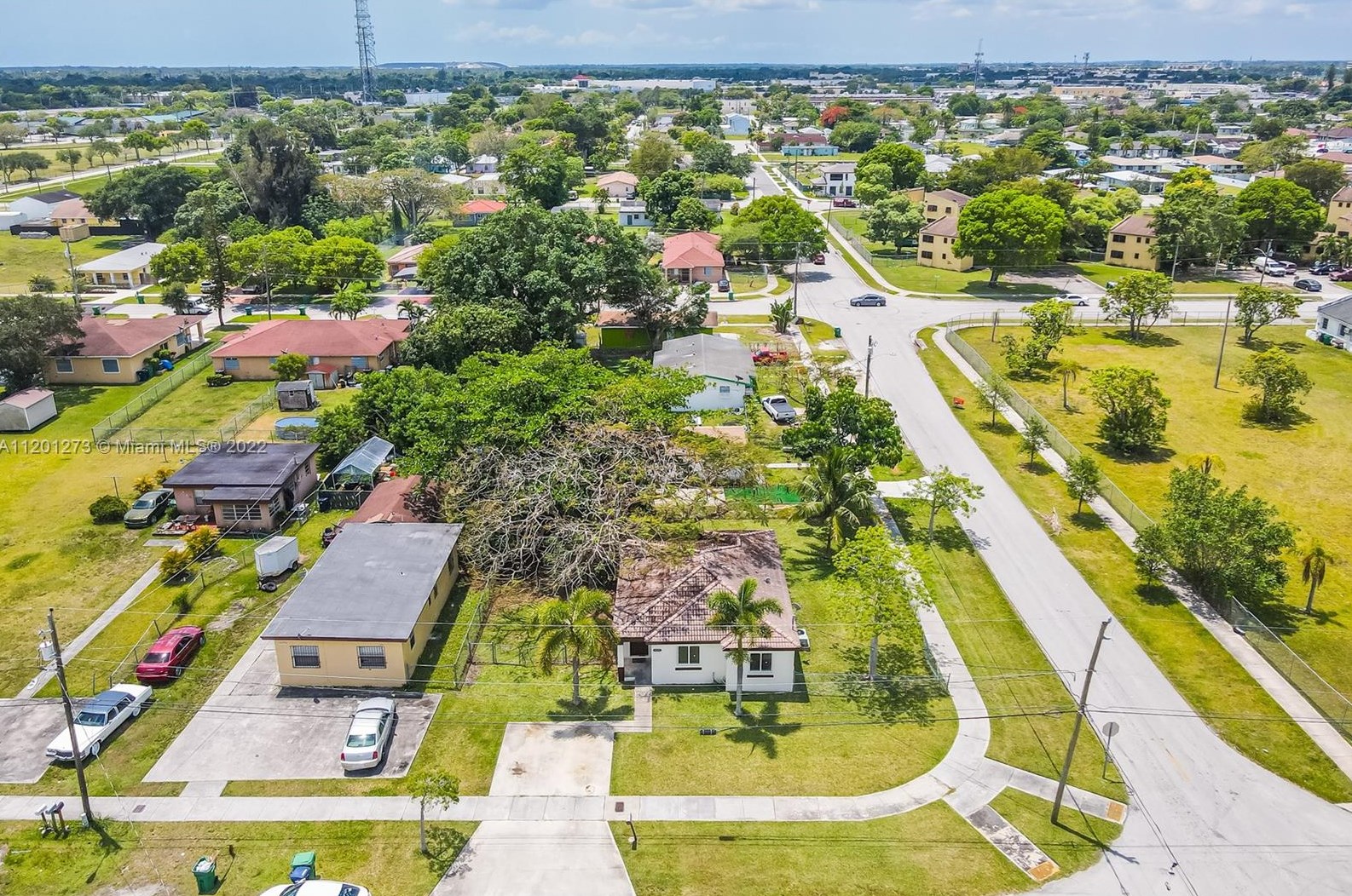 10280 178 St, Miami FL 33187-7722 exterior