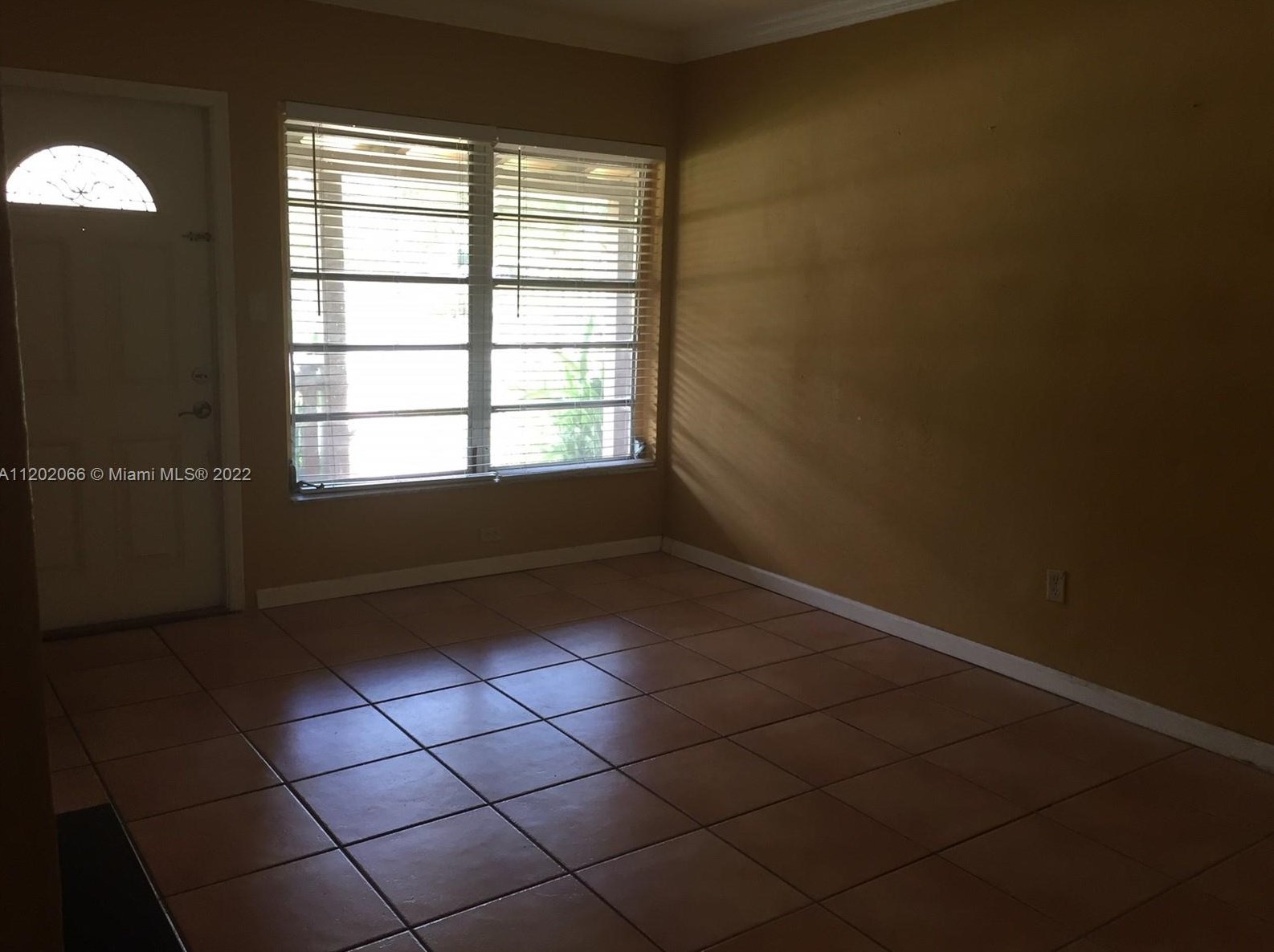 12125 7th Ave, Miami, FL 33161-5613