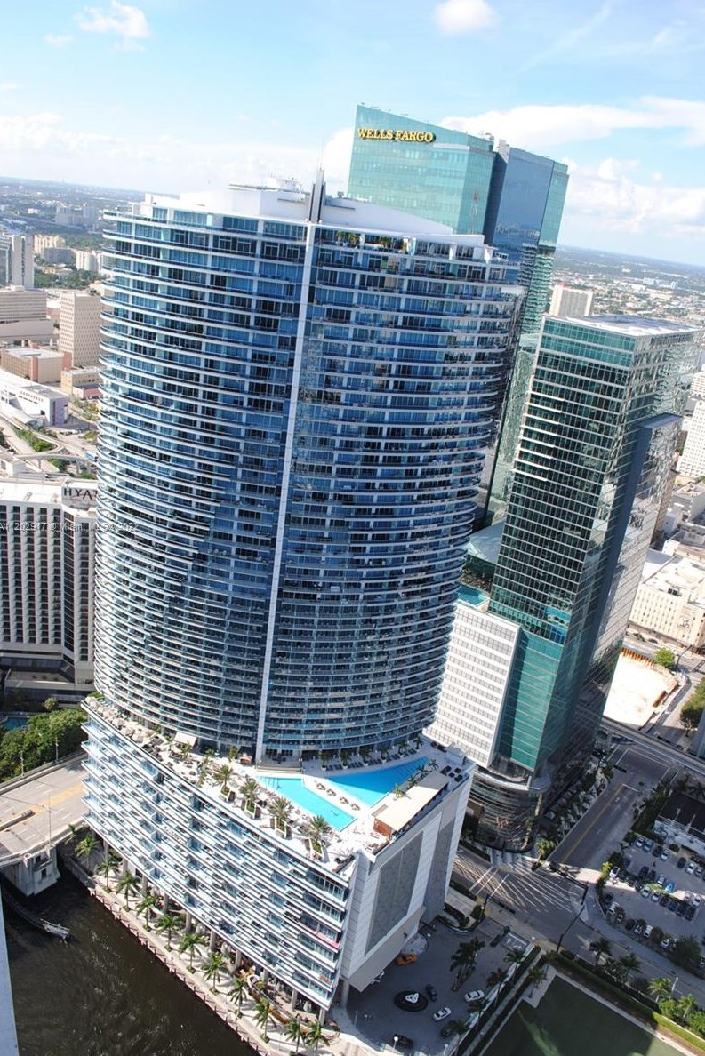 200 Biscayne Blvd Way Apt 4507, Miami, FL 33131