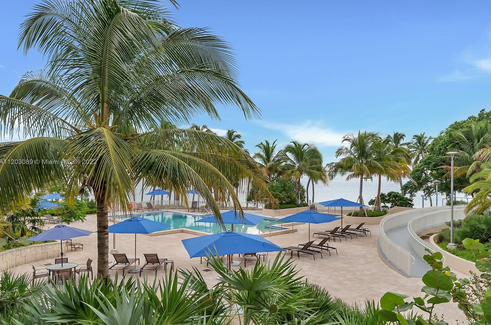 1 Grove Isle Dr, Miami FL 33133-4100 exterior