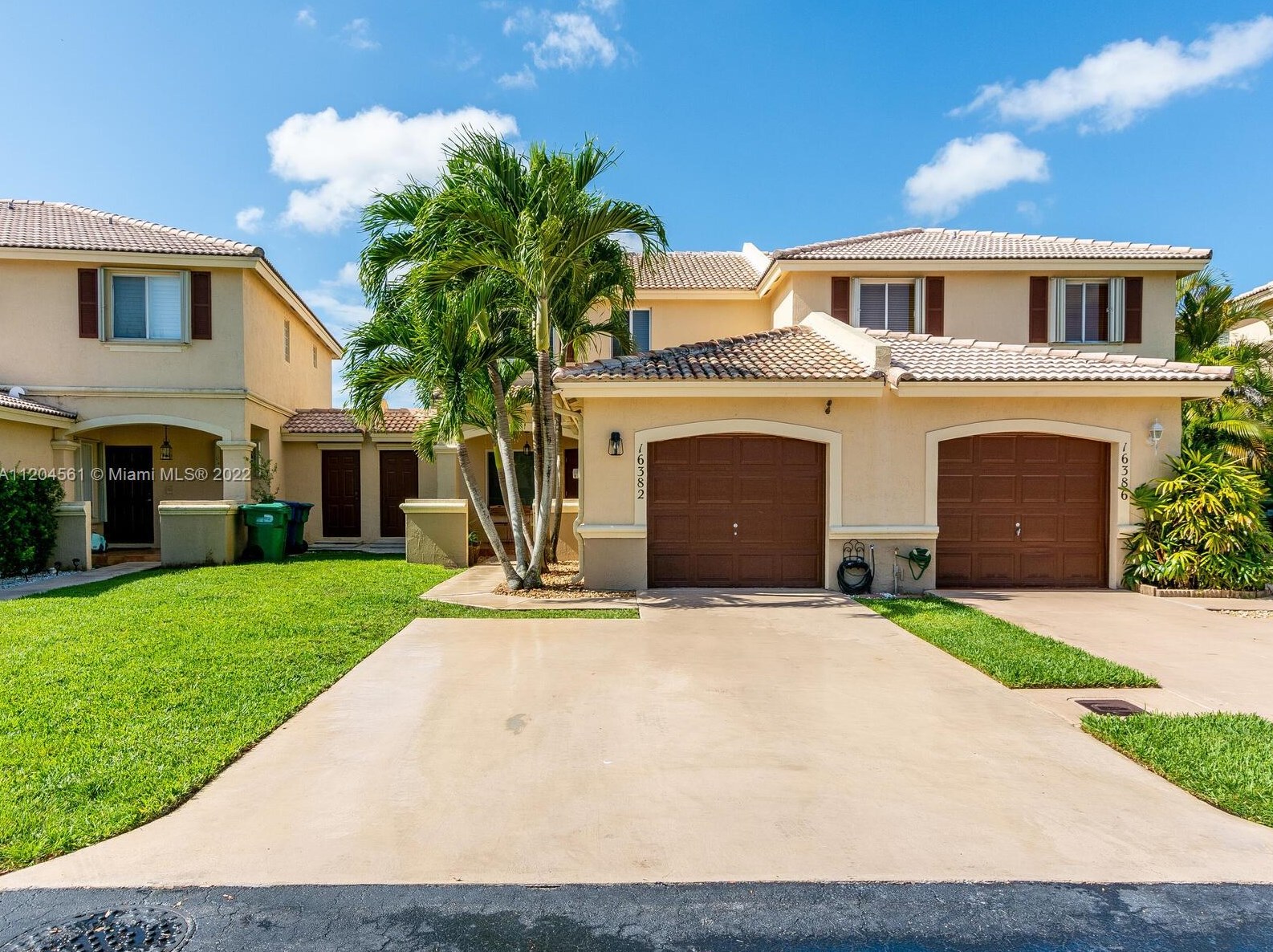 16382 75th St, Miami, FL 33193-3720