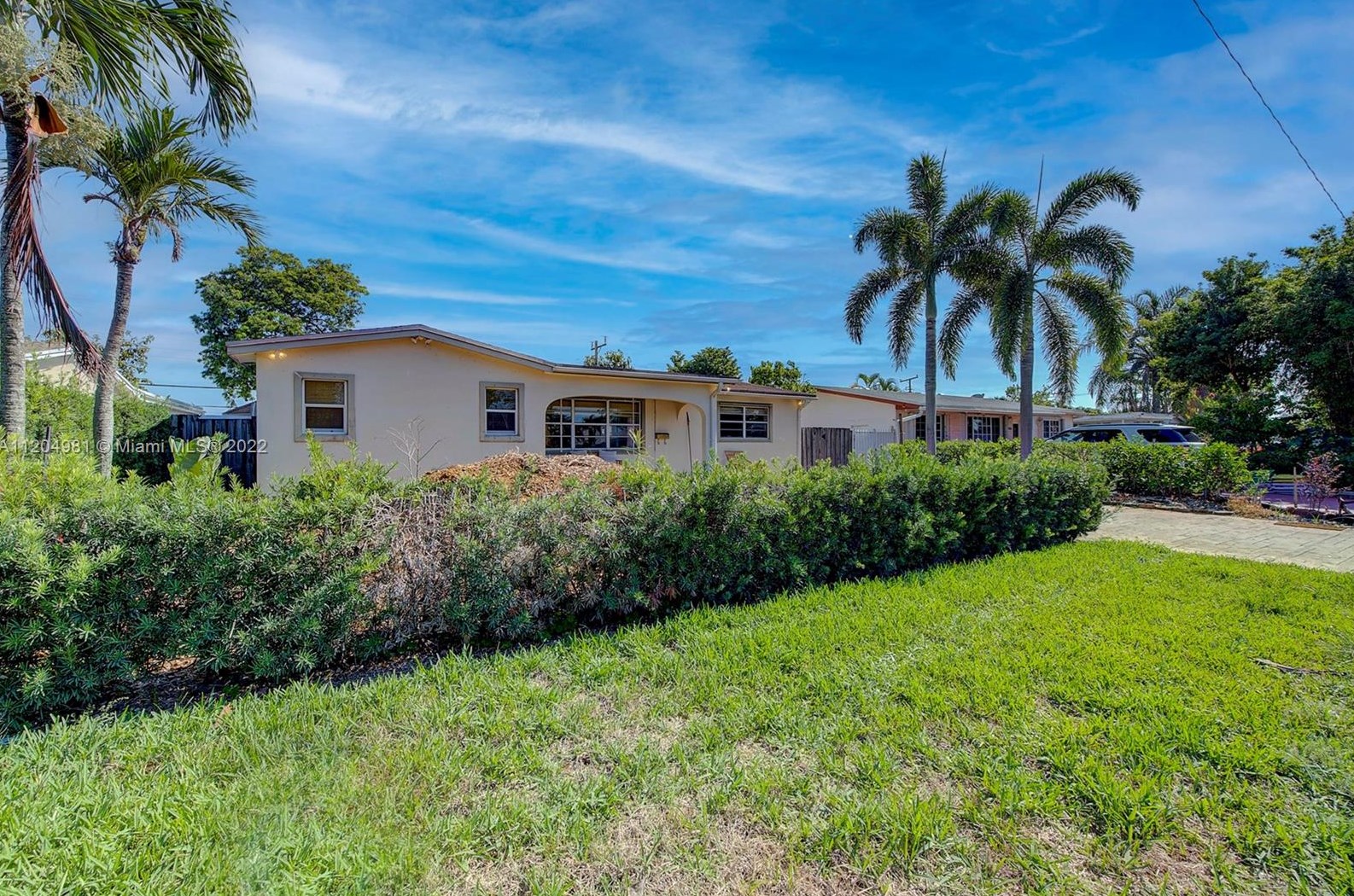 7461 Atlanta St, Hollywood, FL 33024-2713