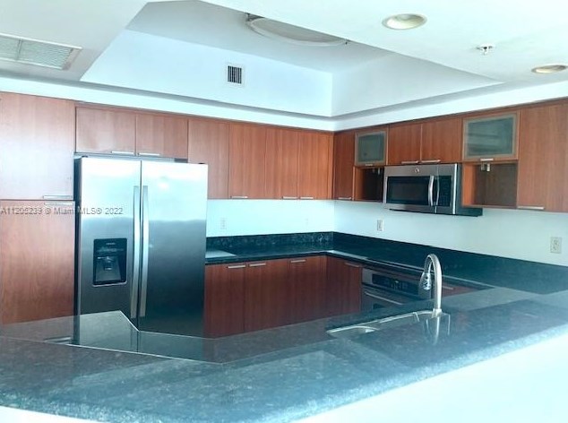 15051 Royal Oaks Ln Apt 2205, Miami, FL 33181
