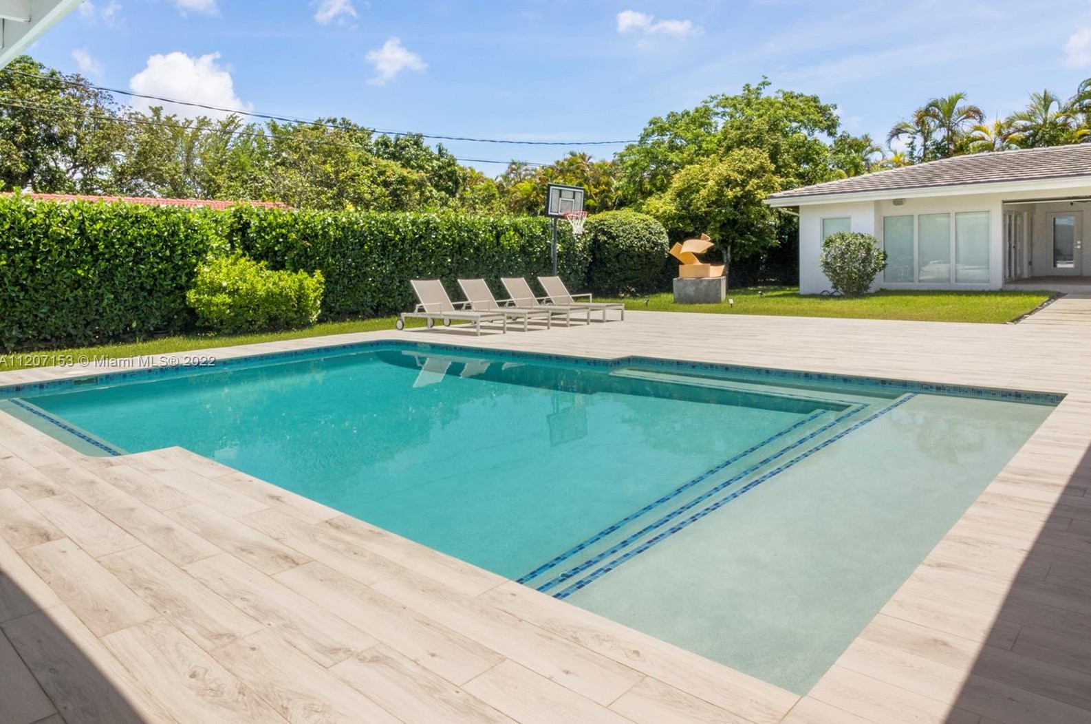 12825 77th Ave, Miami, FL 33156-6111