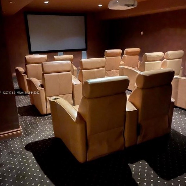 19707 Turnberry Way, Miami FL 33180-2797 exterior