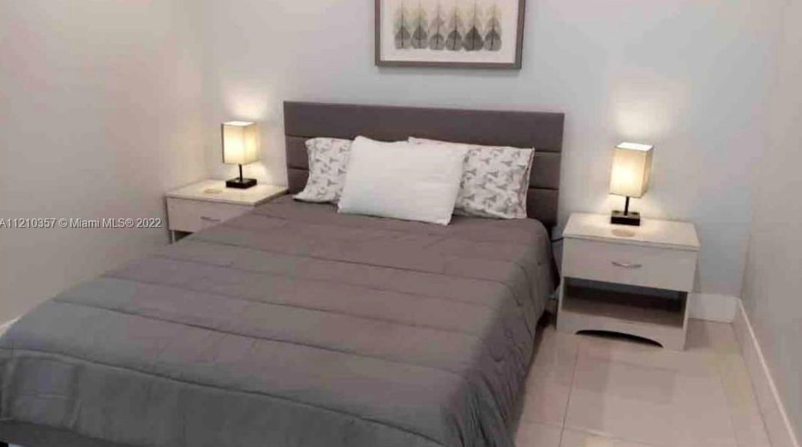 1110 Indian Rdg Trl, Kissimmee FL 34747-1928 exterior