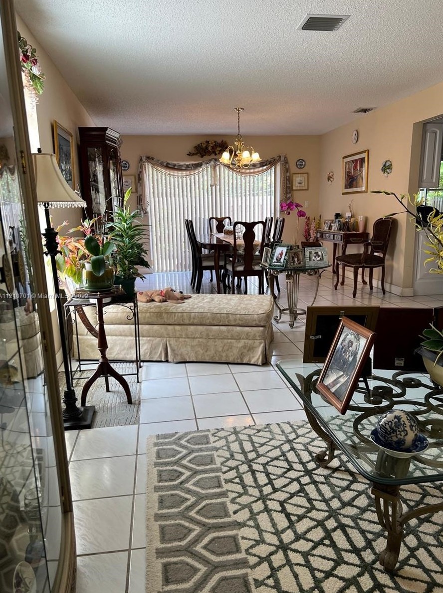 16331 83rd Ln, Miami, FL 33193-5134