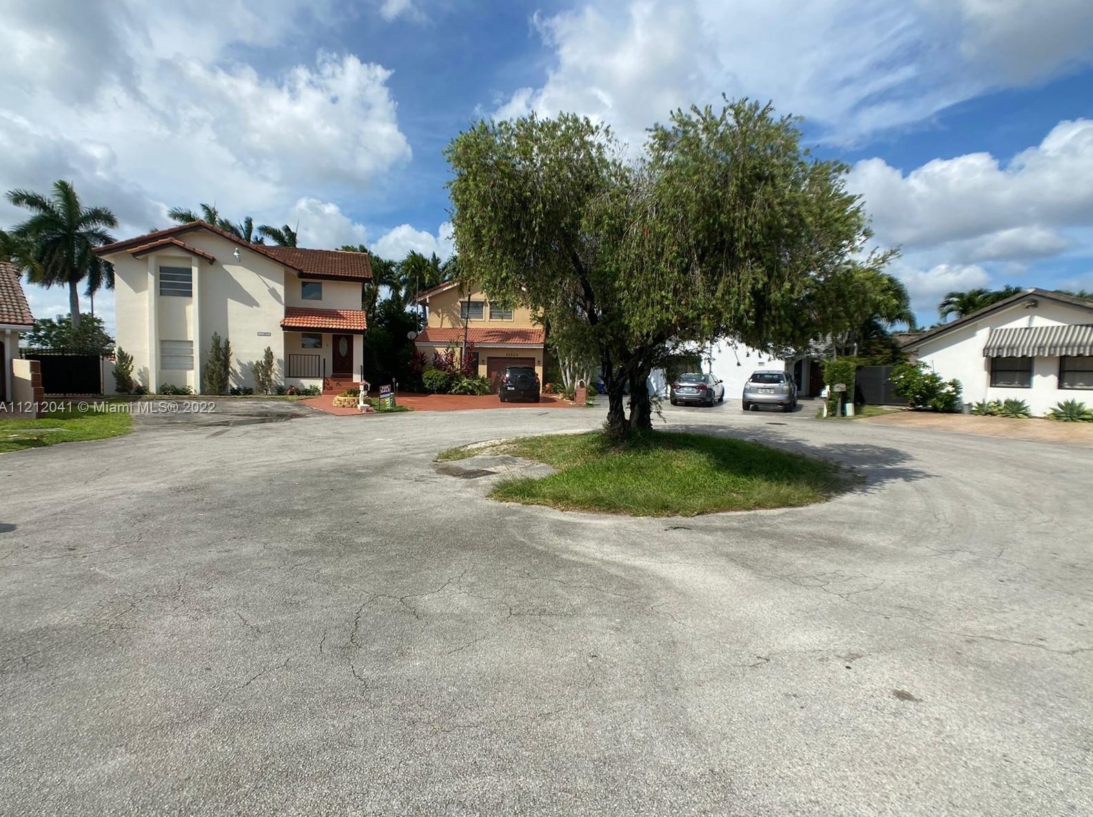 11305 24th Ter, Miami, FL 33165-2254