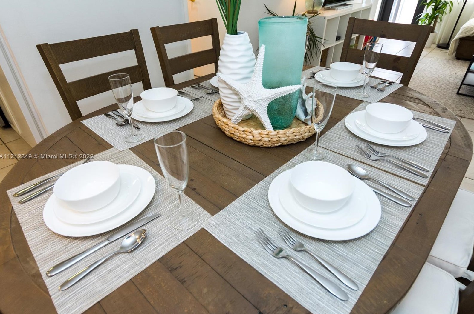 5225 Collins Ave #915, Miami, FL 33140
