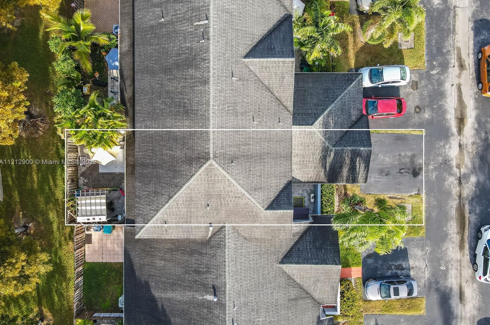 9726 142nd Pl, Miami, FL 33186-1176