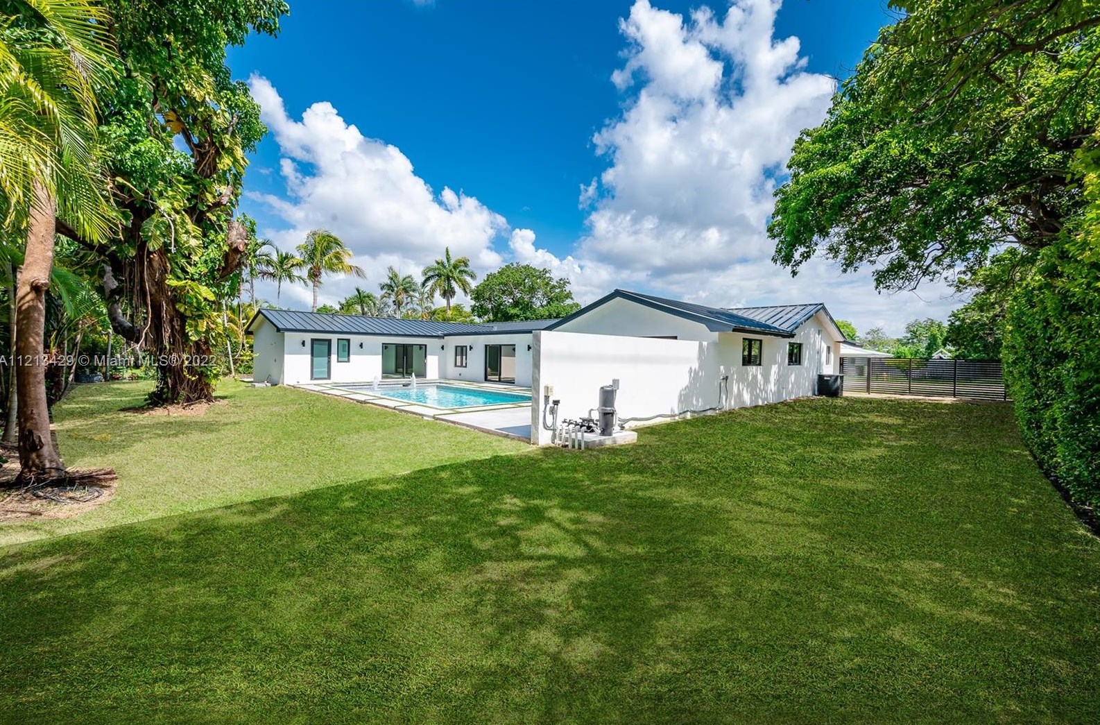 8700 175th St, Miami FL  33157-5839 exterior