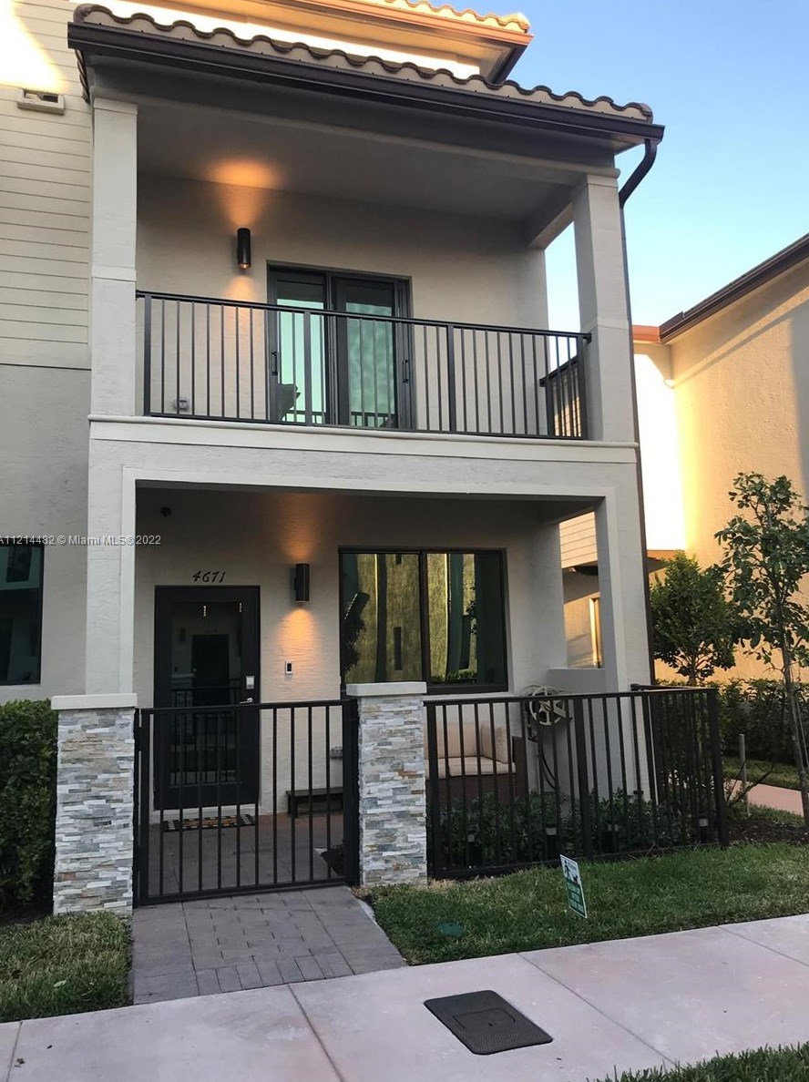 4671 Nw 83rd Path #4671, Miami, FL 33166