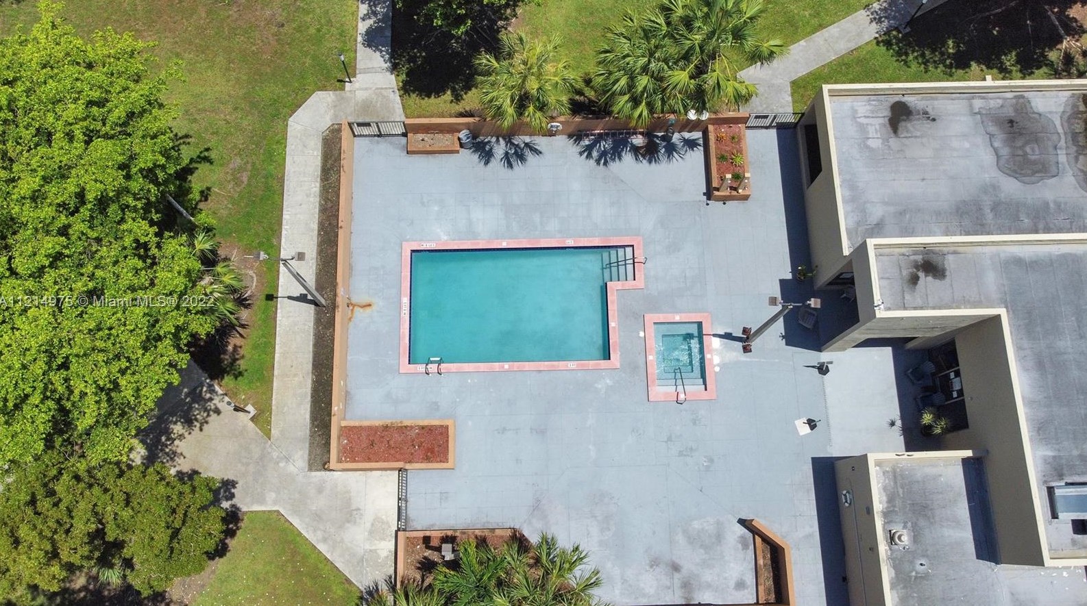 8002 149th Ave, Miami FL 33193-3144 exterior